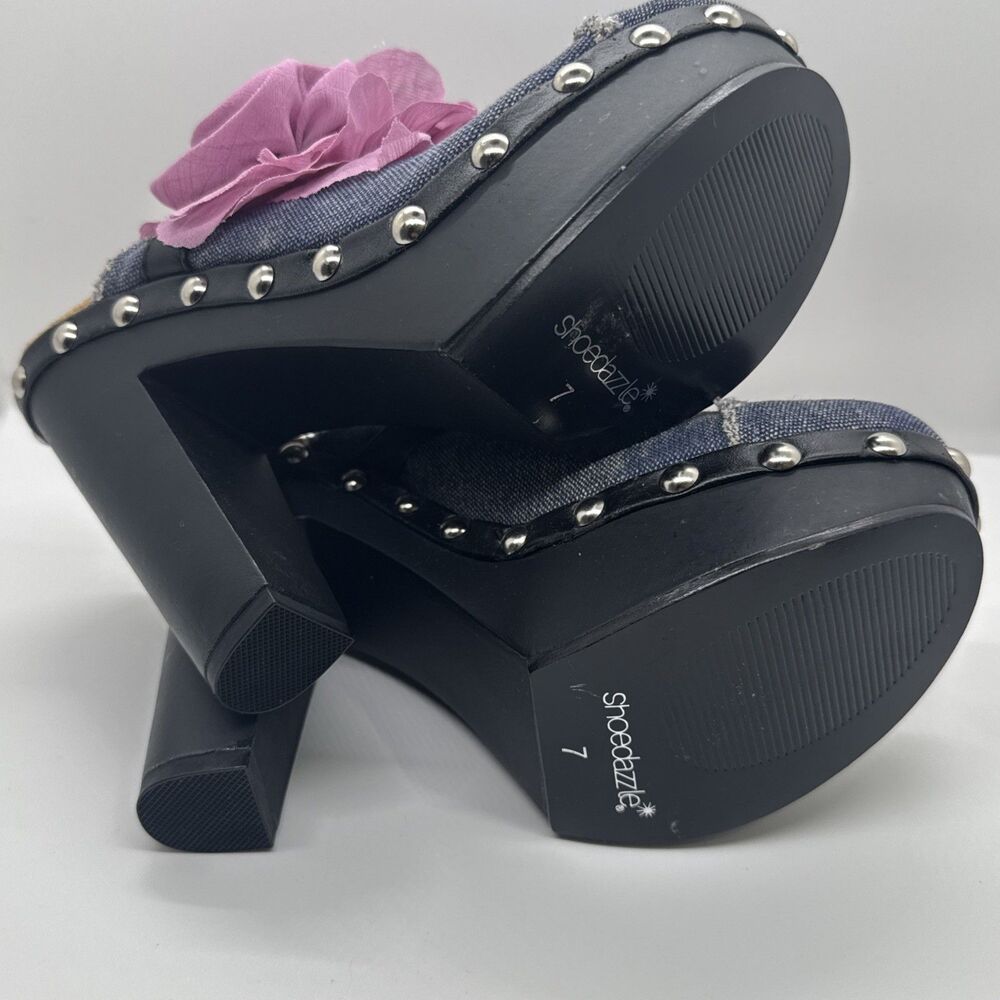 ShoeDazzle Women’s Denim Mule Clogs Pink Flower Platform Heels Studded Size 7 - Picture 11 of 11